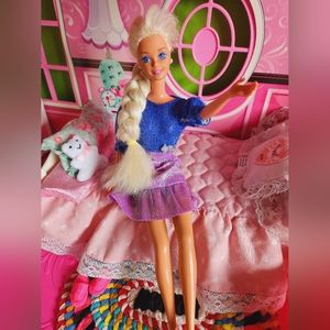 1995 Foam n' Color Barbie (pink)